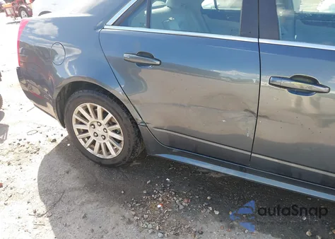 2011 Cadillac Cts Luxury z USA, uszkodzony, nr VIN 1G6DG5EY3B0160730